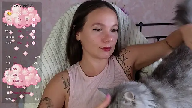 lil luna x online show from 06-14-26, 01:35