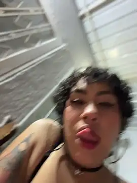 ZahaRoseee online show from 02-28-26, 12:22