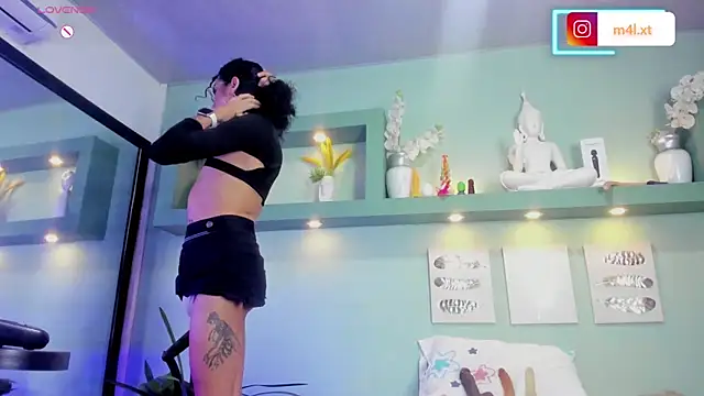 Snapshot of mal_x chatting on 03-15-25, 05:19 mal x online show from 03-15-25, 05:19