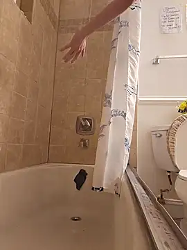 LiverandBrat77 online show from 02-01-25, 06:08