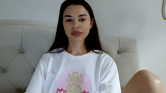 Snapshot of Mika_Gold chatting on 06-07-26, 09:02 Mika Gold online show from 06-07-26, 09:02