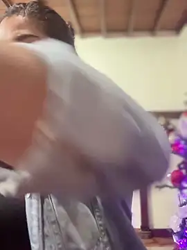 GigiiStone online show from 12-24-24, 01:49