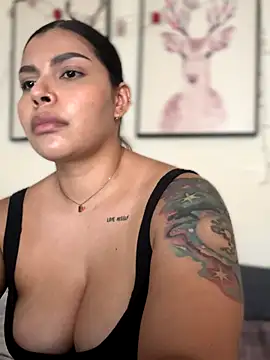 GigiiStone online show from 09-08-25, 06:40