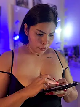 GigiiStone online show from 10-29-25, 11:17