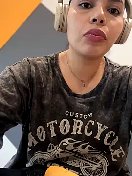 GigiiStone online show from 11-07-25, 02:06