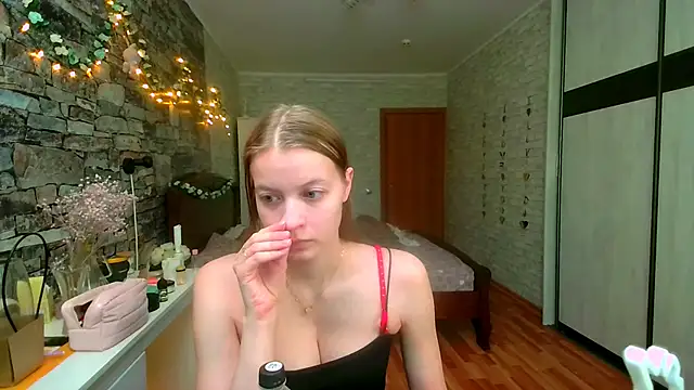   Aphrodita  wow   online show from 03-15-26, 08:09