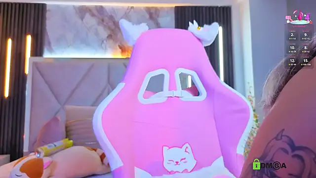 Happy tits online show from 12-04-25, 11:08