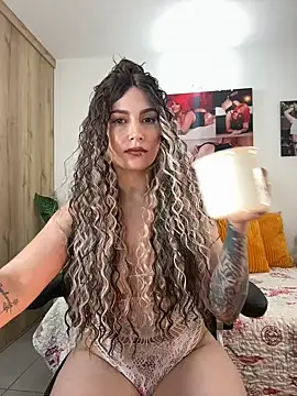 Snapshot of zafiro_mo0n chatting on 12-30-24, 10:34 zafiro mo0n online show from 12-30-24, 10:34