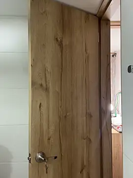 Snapshot of zafiro_mo0n chatting on 01-18-25, 05:20 zafiro mo0n online show from 01-18-25, 05:20