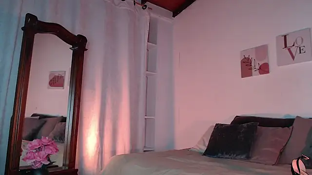 Snapshot of dahian_s chatting on 11-26-25, 05:08 dahian s online show from 11-26-25, 05:08