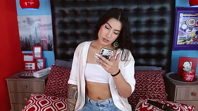 Snapshot of Taly_Fox chatting on 12-30-24, 09:29 Taly Fox online show from 12-30-24, 09:29