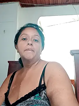 Snapshot of Titouminerve chatting on 09-17-25, 03:14 Titouminerve online show from 09-17-25, 03:14