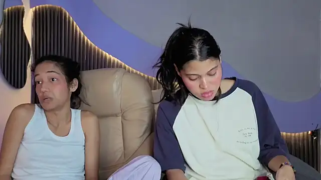 hot little bunny online show from 05-12-26, 08:39