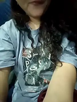 Snapshot of Doll_Nepali chatting on 03-09-25, 11:46 Doll Nepali online show from 03-09-25, 11:46