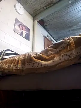 Snapshot of Daza67 chatting on 02-15-26, 02:03 Daza67 online show from 02-15-26, 02:03