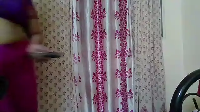 Snapshot of NautyBabe chatting on 09-10-25, 06:19 NautyBabe online show from 09-10-25, 06:19