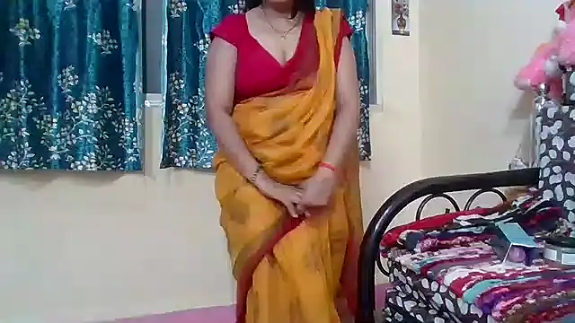 Snapshot of NautyBabe chatting on 11-07-25, 06:19 NautyBabe online show from 11-07-25, 06:19