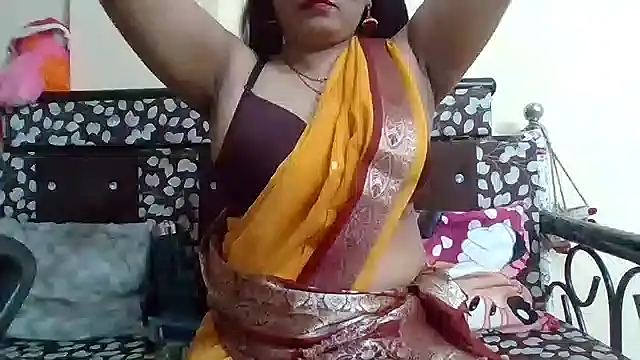 Snapshot of NautyBabe chatting on 11-25-25, 05:46 NautyBabe online show from 11-25-25, 05:46