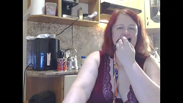 Snapshot of NikolRedMilf chatting on 06-05-26, 10:15 NikolRedMilf online show from 06-05-26, 10:15
