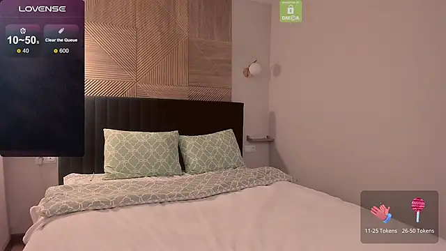 Snapshot of _eva__pleasure_ chatting on 11-24-25, 10:04 eva pleasure online show from 11-24-25, 10:04