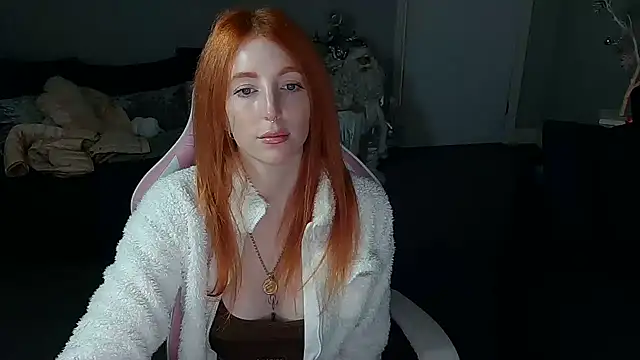 Snapshot of Red_firesquirt chatting on 12-10-24, 02:28 Red firesquirt online show from 12-10-24, 02:28