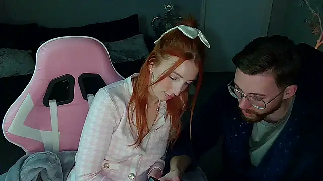 Snapshot of Red_firesquirt chatting on 12-22-24, 09:09 Red firesquirt online show from 12-22-24, 09:09