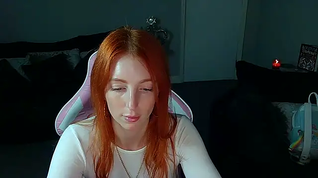 Snapshot of Red_firesquirt chatting on 01-02-25, 09:39 Red firesquirt online show from 01-02-25, 09:39