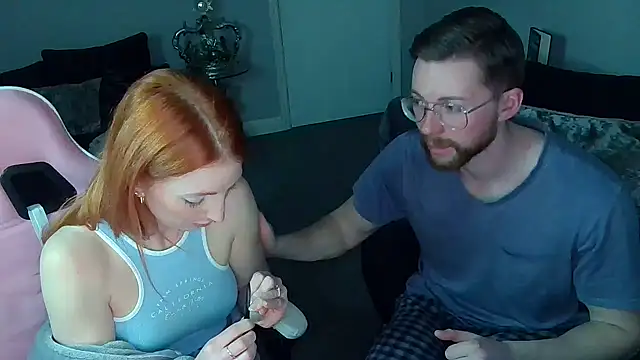 Snapshot of Red_firesquirt chatting on 03-01-25, 09:37 Red firesquirt online show from 03-01-25, 09:37