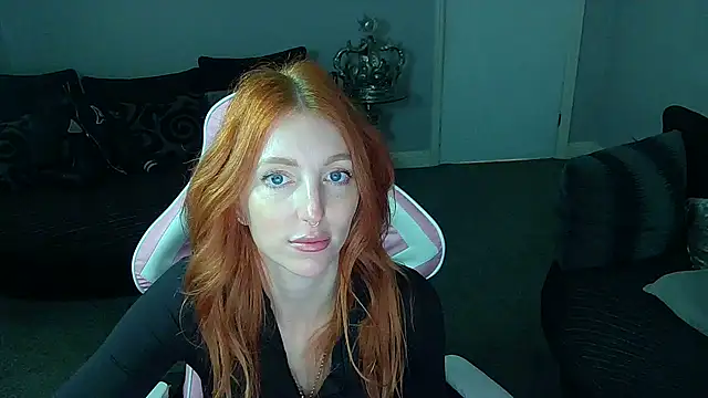 Snapshot of Red_firesquirt chatting on 03-17-25, 02:01 Red firesquirt online show from 03-17-25, 02:01