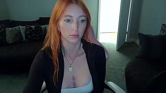 Snapshot of Red_firesquirt chatting on 09-12-25, 12:05 Red firesquirt online show from 09-12-25, 12:05