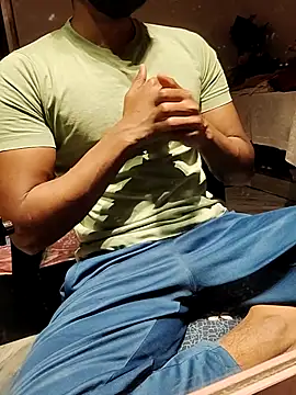 Snapshot of xxxhugedick0001 chatting on 02-24-25, 03:53 xxxhugedick0001 online show from 02-24-25, 03:53