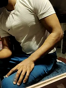 Snapshot of xxxhugedick0001 chatting on 02-25-25, 05:19 xxxhugedick0001 online show from 02-25-25, 05:19