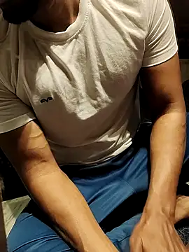 Snapshot of xxxhugedick0001 chatting on 02-27-25, 06:09 xxxhugedick0001 online show from 02-27-25, 06:09