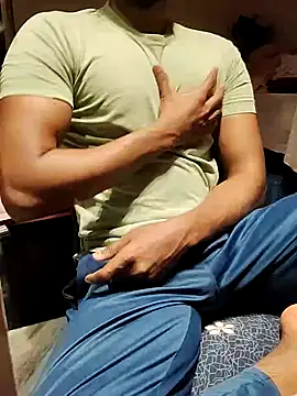 Snapshot of xxxhugedick0001 chatting on 03-01-25, 01:40 xxxhugedick0001 online show from 03-01-25, 01:40