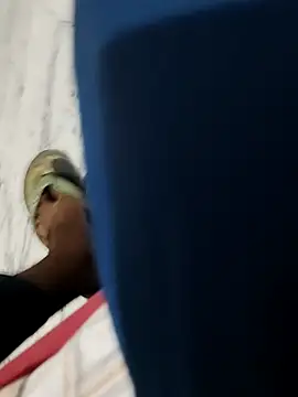 Snapshot of xxxhugedick0001 chatting on 03-04-25, 07:19 xxxhugedick0001 online show from 03-04-25, 07:19