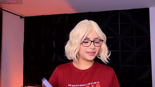 Misselektra   online show from 01-06-25, 03:42