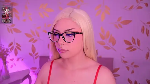 Snapshot of Misselektra__ chatting on 02-16-26, 05:14 Misselektra online show from 02-16-26, 05:14