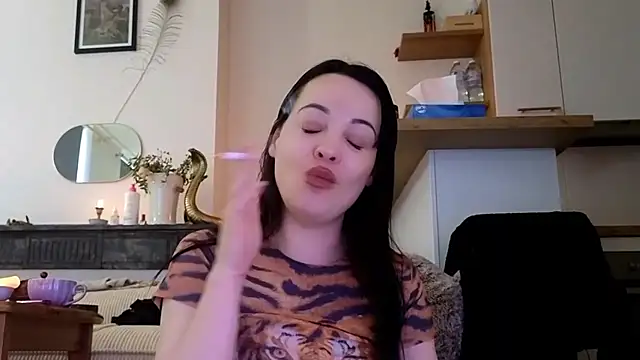 Lilie romeo online show from 02-28-25, 04:10