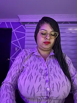 MiiaaJoness online show from 10-20-25, 03:12