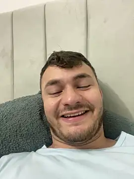 Snapshot of JacoLive chatting on 10-10-25, 11:26 JacoLive online show from 10-10-25, 11:26