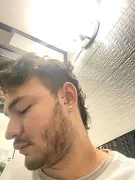 Snapshot of JacoLive chatting on 10-15-25, 05:46 JacoLive online show from 10-15-25, 05:46