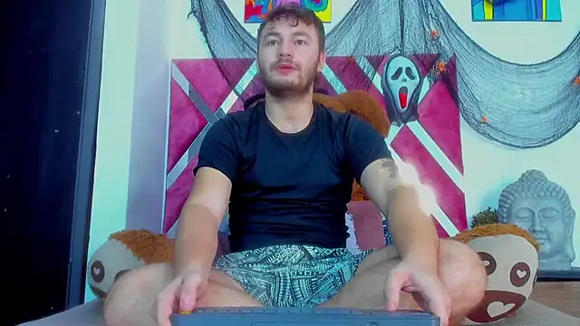 Snapshot of JacoLive chatting on 10-29-25, 12:35 JacoLive online show from 10-29-25, 12:35