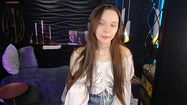 ChloeSunny online show from 04-24-26, 09:06