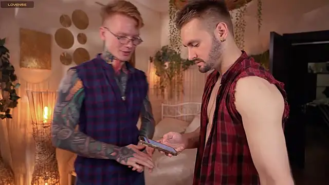 Snapshot of enjoy_me chatting on 10-27-25, 05:28 enjoy me online show from 10-27-25, 05:28