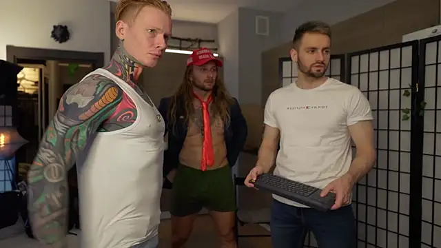 Snapshot of enjoy_me chatting on 11-03-25, 03:35 enjoy me online show from 11-03-25, 03:35