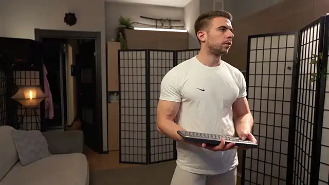 Snapshot of enjoy_me chatting on 11-25-25, 05:46 enjoy me online show from 11-25-25, 05:46