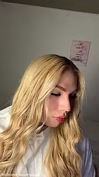 IsabellaFigueredo   online show from 02-28-26, 12:00