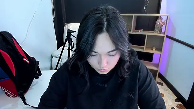 CelesteBrucee online show from 12-19-24, 01:07