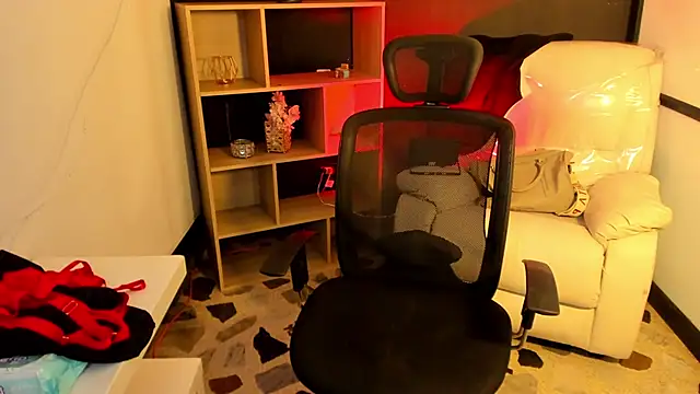 CelesteBrucee online show from 01-10-25, 11:50