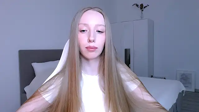 Luna insniity online show from 01-14-26, 08:36